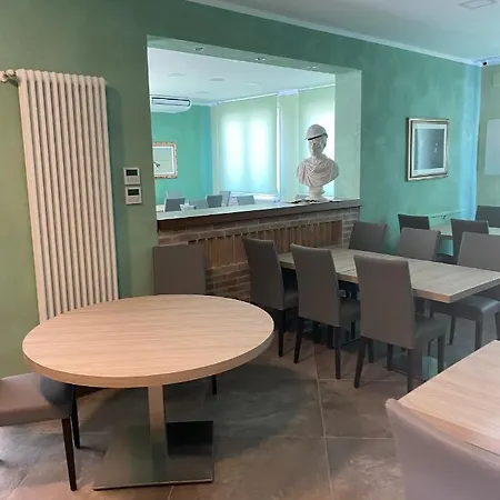 Värdshus Antica Zio Cesare Ferrara