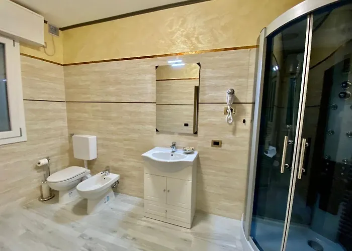 イン Antica Zio Cesare